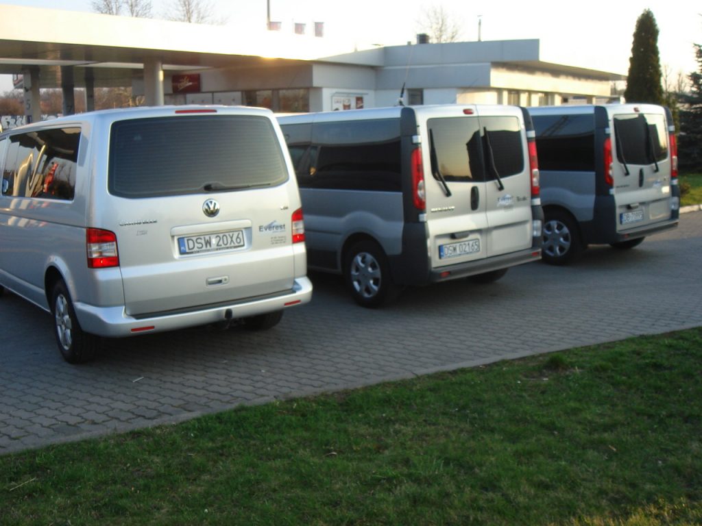 Profesjonalny transport osób - flota busów z Polski, do Niemiec, Holandii i Belgii